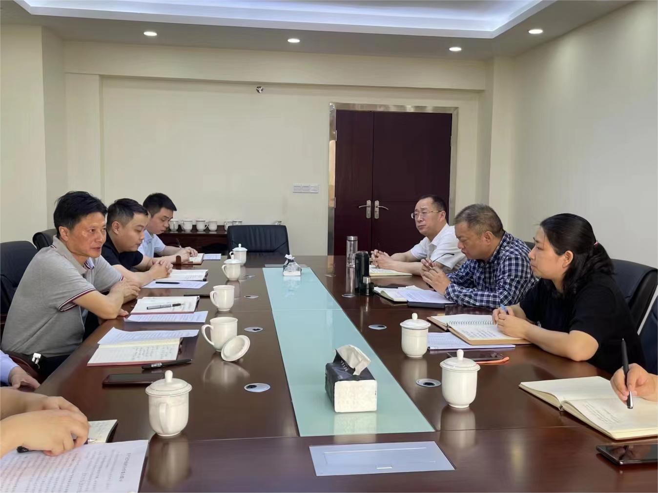 集團黨委書記、董事長許大政一行赴巴中農(nóng)商行開展業(yè)務(wù)合作洽談會